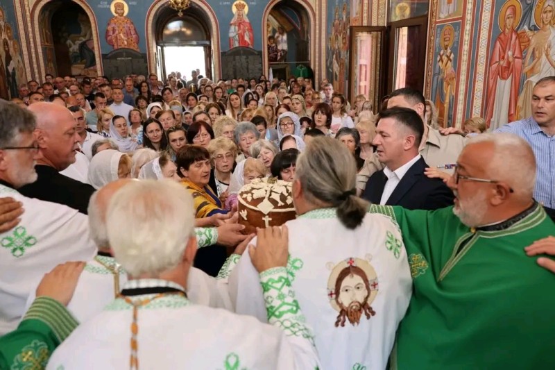 Градска и храмовна слава у Горњем Милановцу