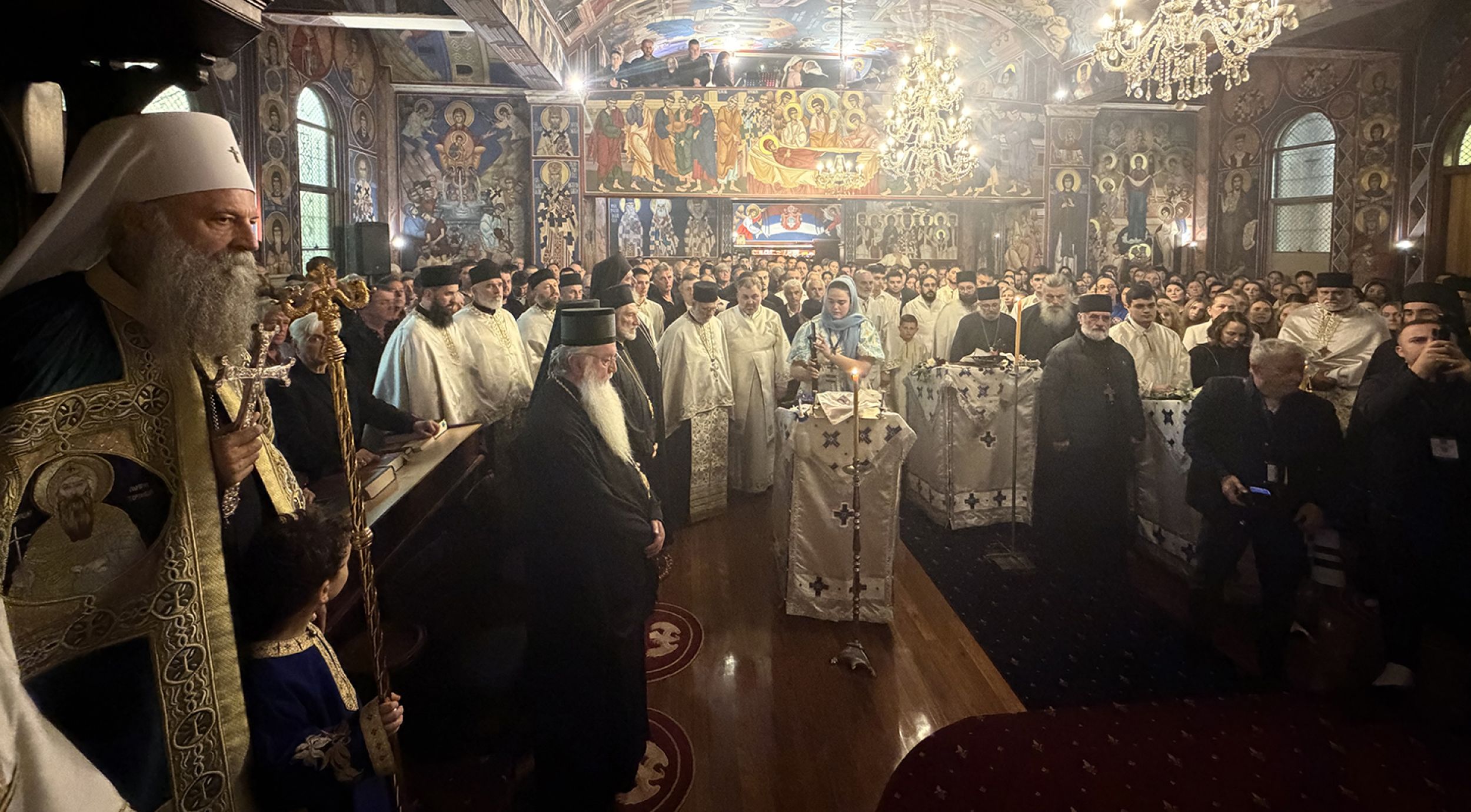 ВЕЛИЧАНСТВАЕН ДОЧЕК ПАТРИЈАРХА ПОРФИРИЈА У САБОРНОМ ХРАМУ СВЕТОГ ГЕОРГИЈА У КАБРАМАТИ